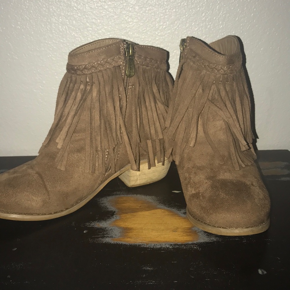 bella Marie fringe booties !